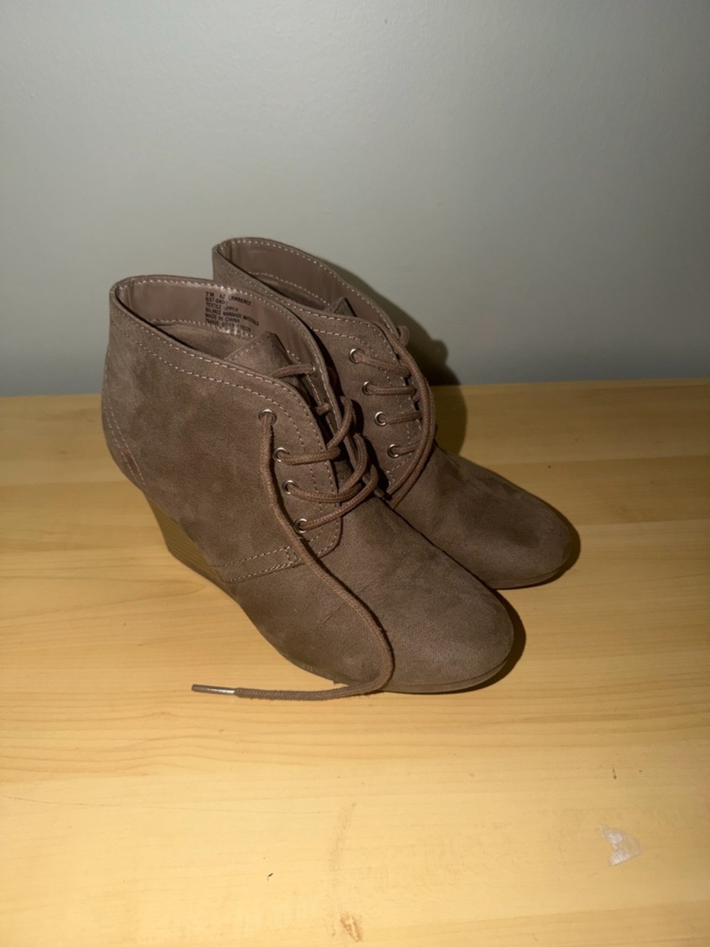 Brown Suede Lace-Up Wedge Ankle Boots - Women Size 7